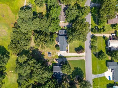This beautifully maintained 4-bedroom, 3.5-bath home offers on Indian Oaks Golf Club in Alabama - for sale on GolfHomes.com, golf home, golf lot