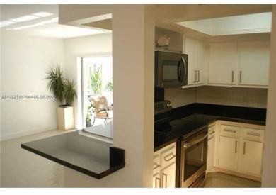 BEAUTIFUL 2/2 WITH WATER AND GOLF VIEWS, CONDO LUXURY TOTALLY on Davie Golf Club in Florida - for sale on GolfHomes.com, golf home, golf lot