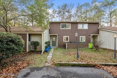 Are you ready to move into lovely townhome on the golf course? on River Bend Golf and Country Club in North Carolina - for sale on GolfHomes.com, golf home, golf lot