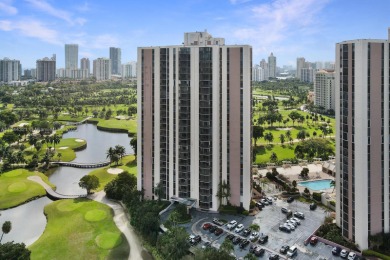 Excellent 1/1.5 in desired Aventura Area with 913 sqft. Ideal on Turnberry Isle Resort and Club in Florida - for sale on GolfHomes.com, golf home, golf lot