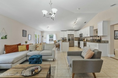 *SELLER OFFERING $10k @ CLOSING!* Charming 4 bedroom, 2.5 bath on Rockledge Country Club in Florida - for sale on GolfHomes.com, golf home, golf lot