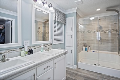 ONE OF A KIND! You OWN the land, no HOA. This 4 bedroom 2 bath on Heritage Ridge Golf Club in Florida - for sale on GolfHomes.com, golf home, golf lot