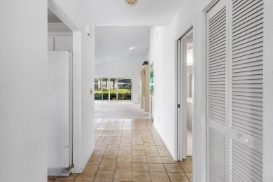 Discover the potential of this delightful 2br/2bth villa in on Hunters Run Golf and Country Club in Florida - for sale on GolfHomes.com, golf home, golf lot