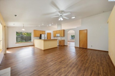 MLS# 284434 This charming 4-bedroom, 2-bath home offers on Canyon Lakes Golf Course in Washington - for sale on GolfHomes.com, golf home, golf lot