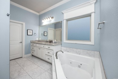 Welcome to luxury living in the heart of Chenal Valley! This on Chenal Country Club - Bear Den Mountain in Arkansas - for sale on GolfHomes.com, golf home, golf lot