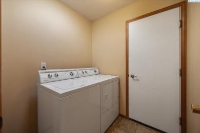 MLS# 284434 This charming 4-bedroom, 2-bath home offers on Canyon Lakes Golf Course in Washington - for sale on GolfHomes.com, golf home, golf lot
