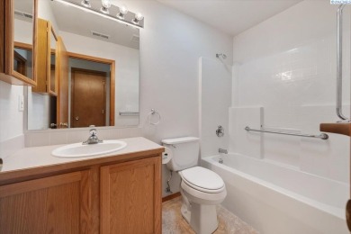 MLS# 284434 This charming 4-bedroom, 2-bath home offers on Canyon Lakes Golf Course in Washington - for sale on GolfHomes.com, golf home, golf lot