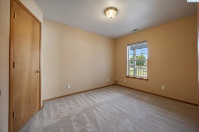 MLS# 284434 This charming 4-bedroom, 2-bath home offers on Canyon Lakes Golf Course in Washington - for sale on GolfHomes.com, golf home, golf lot