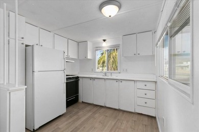 Come see this lovely 2 BEDROOM/ 1 BATH with remodeled bathroom on The Club At Shenandoah Springs in California - for sale on GolfHomes.com, golf home, golf lot