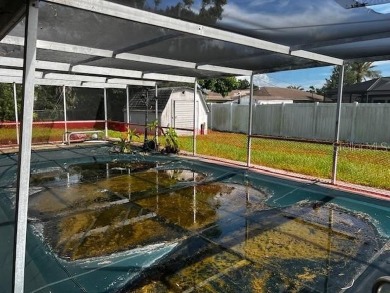 Short Sale. Don't miss this chance to own a pool home in Venice on Venice East Golf Club in Florida - for sale on GolfHomes.com, golf home, golf lot