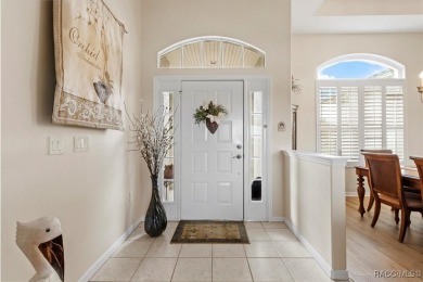 FORE!!! Heads up because this lovely recently updated Laurel on Twisted Oaks Golf Club in Florida - for sale on GolfHomes.com, golf home, golf lot