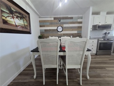 Fully renovated home in Zellwood Station, 2 bedrooms, 2 baths on Zellwood Station Country Club in Florida - for sale on GolfHomes.com, golf home, golf lot