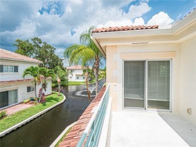 Penthouse Condo, 2 bedrooms, 2 baths, 1 car garage. It offers on Vero Beach South Golf Course in Florida - for sale on GolfHomes.com, golf home, golf lot