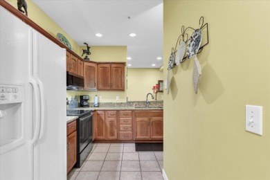Relaxed Luxury with Golf Course Views! Enjoy modern living in on Lincolnshire Fields Country Club in Illinois - for sale on GolfHomes.com, golf home, golf lot