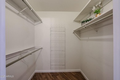 Beautifully updated 2 bed, 2 bath home in the heart of Sun City! on Sun City-Willow Creek / Willow Brook  in Arizona - for sale on GolfHomes.com, golf home, golf lot