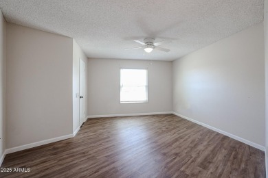 Beautifully updated 2 bed, 2 bath home in the heart of Sun City! on Sun City-Willow Creek / Willow Brook  in Arizona - for sale on GolfHomes.com, golf home, golf lot