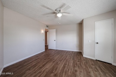Beautifully updated 2 bed, 2 bath home in the heart of Sun City! on Sun City-Willow Creek / Willow Brook  in Arizona - for sale on GolfHomes.com, golf home, golf lot