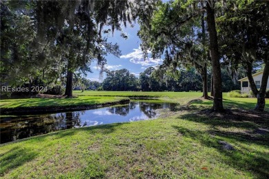 Shipyard villa with lagoon to golf views! This 2 bedroom, 2.5 on Shipyard Golf Club in South Carolina - for sale on GolfHomes.com, golf home, golf lot