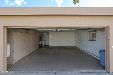 Beautifully updated 2 bed, 2 bath home in the heart of Sun City! on Sun City-Willow Creek / Willow Brook  in Arizona - for sale on GolfHomes.com, golf home, golf lot