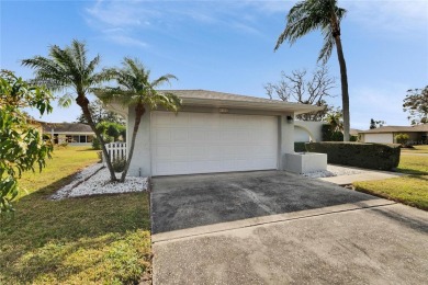 Welcome to this inviting Florida 2-bedroom, 2-bathroom home on Mainlands Golf Club in Florida - for sale on GolfHomes.com, golf home, golf lot