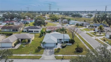 Welcome to this inviting Florida 2-bedroom, 2-bathroom home on Mainlands Golf Club in Florida - for sale on GolfHomes.com, golf home, golf lot