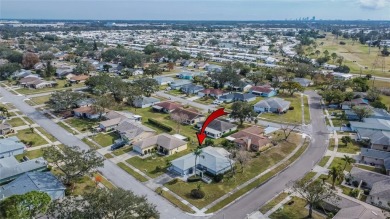 Welcome to this inviting Florida 2-bedroom, 2-bathroom home on Mainlands Golf Club in Florida - for sale on GolfHomes.com, golf home, golf lot