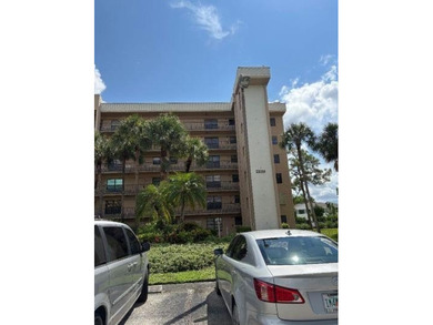 WONDERFUL CONDO ADULT COMMUNITYWITH GREAT SPACE, 2 BEDROOMS AND on Forest Oaks Golf Club in Florida - for sale on GolfHomes.com, golf home, golf lot