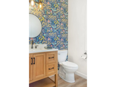 Enjoy this spacious and well appointed 4 bedroom 3.5 bathroom on The Orchards At Egg Harbor in Wisconsin - for sale on GolfHomes.com, golf home, golf lot