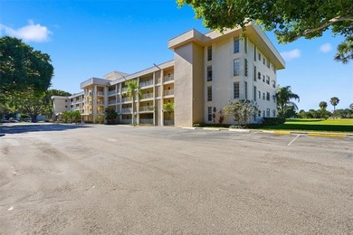 Rarely available 2-bedroom, 1-bath corner unit offering on Palm-Aire Country Club and Resort - The Oaks in Florida - for sale on GolfHomes.com, golf home, golf lot
