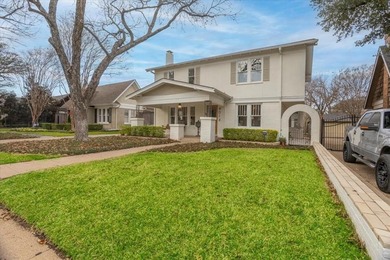 Just a quick golf cart ride to River Crest Country Club, this on River Crest Country Club in Texas - for sale on GolfHomes.com, golf home, golf lot