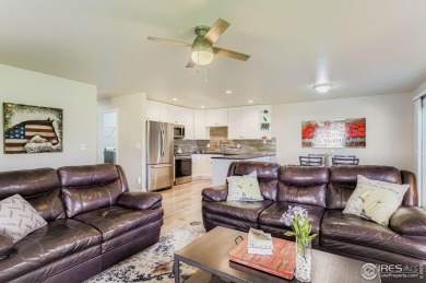 One level living! Completely renovated ranch style townhome in a on Lake Arbor Golf Course in Colorado - for sale on GolfHomes.com, golf home, golf lot