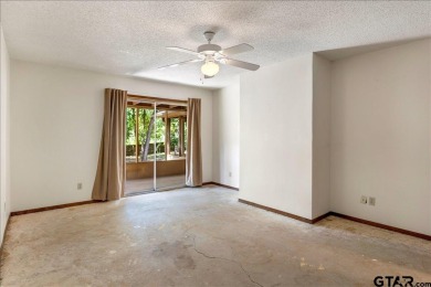 Discover the potential in this 3 bedroom, 2 bath home tucked on Hide-A-Way Lake Golf Course in Texas - for sale on GolfHomes.com, golf home, golf lot
