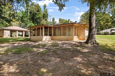 Discover the potential in this 3 bedroom, 2 bath home tucked on Hide-A-Way Lake Golf Course in Texas - for sale on GolfHomes.com, golf home, golf lot