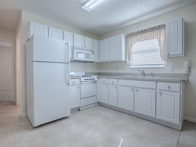 This lovely 2 BEDROOM 1 BATH cottage style home is PRISTINE and on Pennbrooke Fairways in Florida - for sale on GolfHomes.com, golf home, golf lot