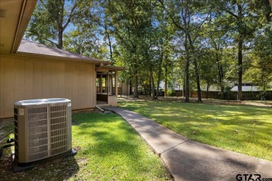 Discover the potential in this 3 bedroom, 2 bath home tucked on Hide-A-Way Lake Golf Course in Texas - for sale on GolfHomes.com, golf home, golf lot