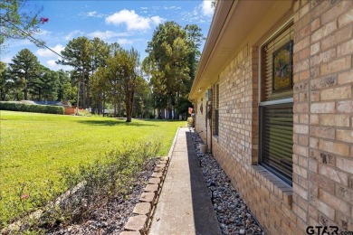 Discover the potential in this 3 bedroom, 2 bath home tucked on Hide-A-Way Lake Golf Course in Texas - for sale on GolfHomes.com, golf home, golf lot