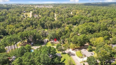 Discover the potential in this 3 bedroom, 2 bath home tucked on Hide-A-Way Lake Golf Course in Texas - for sale on GolfHomes.com, golf home, golf lot