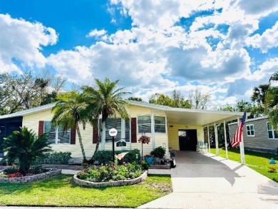 Captivating Home that is Turnkey with 3-Bedroom, 2-Bath! on Schalamar Creek Golf and Country Club in Florida - for sale on GolfHomes.com, golf home, golf lot