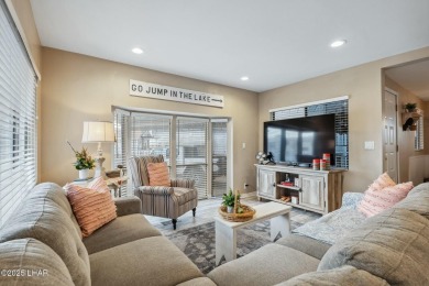 ON LEASED LAND***  This beautifully updated TURN-KEY home is on London Bridge Golf Course in Arizona - for sale on GolfHomes.com, golf home, golf lot