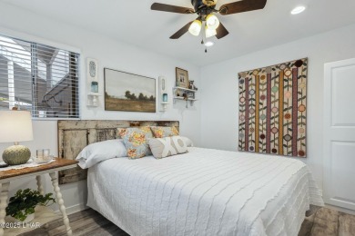ON LEASED LAND***  This beautifully updated TURN-KEY home is on London Bridge Golf Course in Arizona - for sale on GolfHomes.com, golf home, golf lot