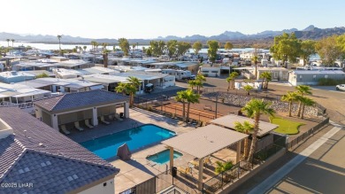 ON LEASED LAND***  This beautifully updated TURN-KEY home is on London Bridge Golf Course in Arizona - for sale on GolfHomes.com, golf home, golf lot