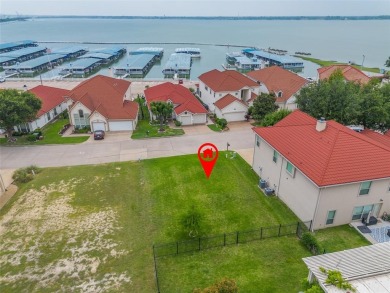 Build your dream home or next investment in the private, gated on Lakeside Village Golf Course in Texas - for sale on GolfHomes.com, golf home, golf lot