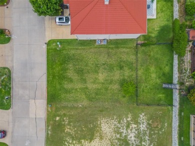 Build your dream home or next investment in the private, gated on Lakeside Village Golf Course in Texas - for sale on GolfHomes.com, golf home, golf lot