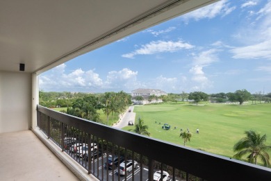 MAGNIFICENT VIEWS! PRICED TO SELL! Large 1 bedroom 1-1/2 bath on The President Country Club in Florida - for sale on GolfHomes.com, golf home, golf lot