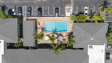 Fantastic opportunity for investors or first-time homebuyers! on Fort Myers Country Club in Florida - for sale on GolfHomes.com, golf home, golf lot