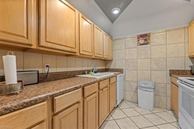 Fantastic opportunity for investors or first-time homebuyers! on Fort Myers Country Club in Florida - for sale on GolfHomes.com, golf home, golf lot