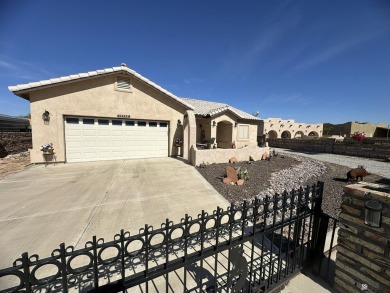 Impressive well kept 3 bdrm 2 bath home located in the desirable on Foothills Executive Golf Course in Arizona - for sale on GolfHomes.com, golf home, golf lot