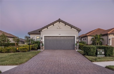 Under contract-accepting backup offers. UPGRADES AND MORE on Esplanade Golf and Country at Lakewood Ranch in Florida - for sale on GolfHomes.com, golf home, golf lot