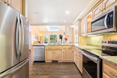 This 3-bedroom, 2.5-bath end unit home, is situated in a private on Horseshoe Bay Golf Club in Wisconsin - for sale on GolfHomes.com, golf home, golf lot