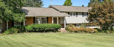 A gorgeous home located in the Valleybrook Golf Course and on Valleybrook Golf and Country Club in Tennessee - for sale on GolfHomes.com, golf home, golf lot